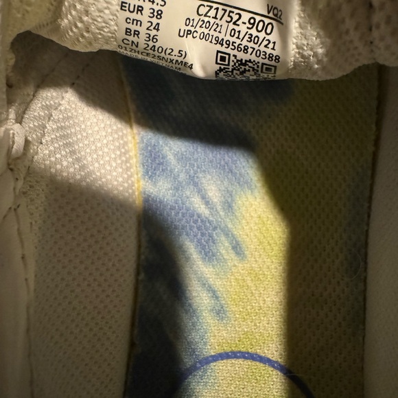 Tye Dye Nike Slip On Court Legacy Shoes - Picture 6 of 6